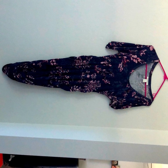 Floral Maternity Dress - Picture 3 of 3